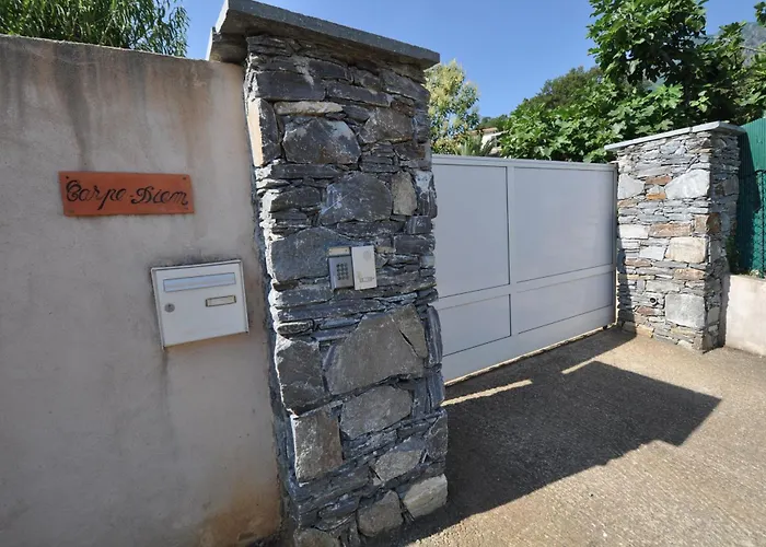 Couette-café Hotes Carpe Diem *